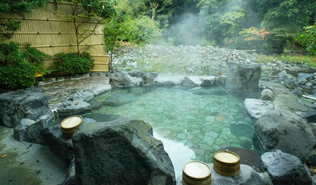 BÍ MẬT TRẢI NGHIỆM TẮM KHOÁNG TẠI SUỐI ONSEN NATURE